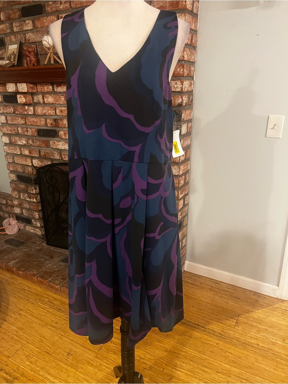 Trina by Trina Turk NWT $138 Navy and Purple V-Neck Midi Dress